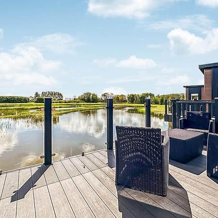 Waterside Hambleton Lakeside Lodges Poulton-le-Fylde Экстерьер фото