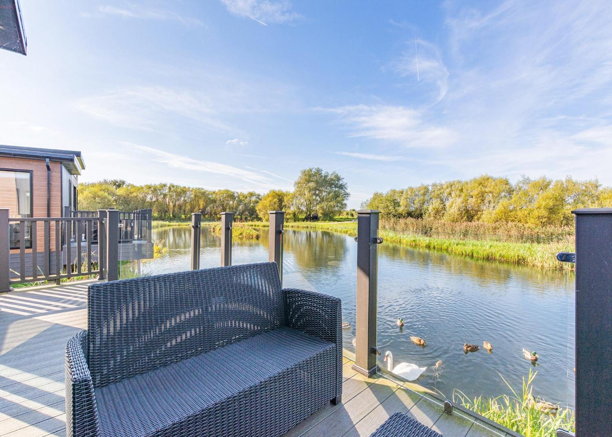 Waterside Hambleton Lakeside Lodges Poulton-le-Fylde Экстерьер фото